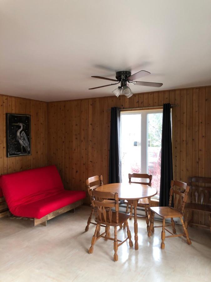 Chalets Les Chanterelles De Forillon L'Anse-au-Griffon Exteriér fotografie