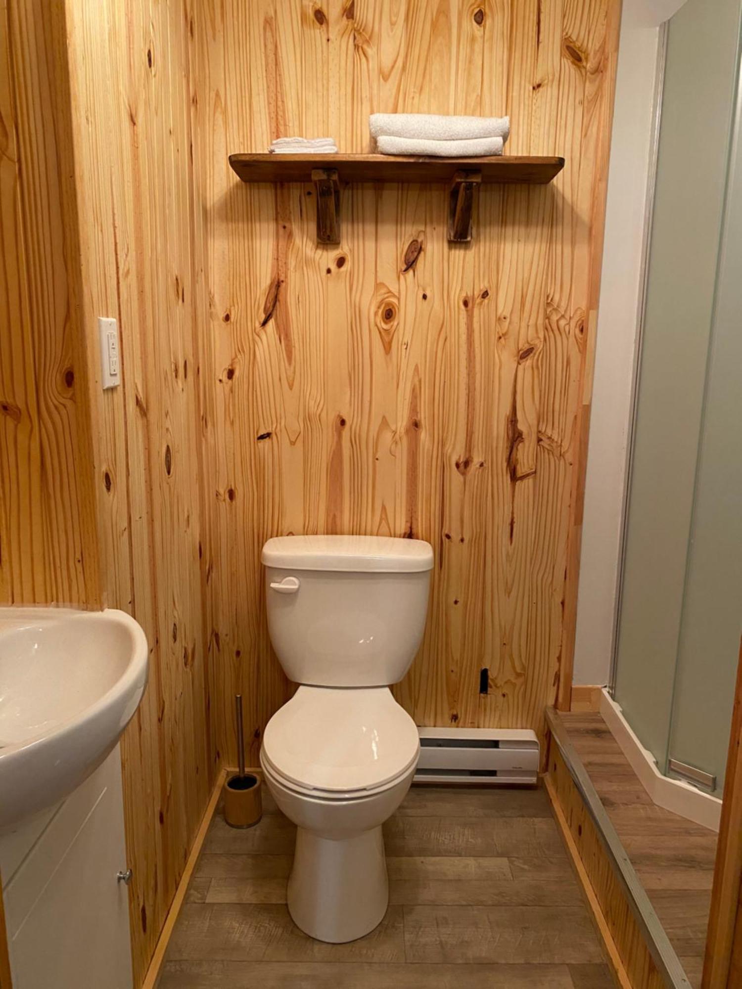 Chalets Les Chanterelles De Forillon L'Anse-au-Griffon Exteriér fotografie